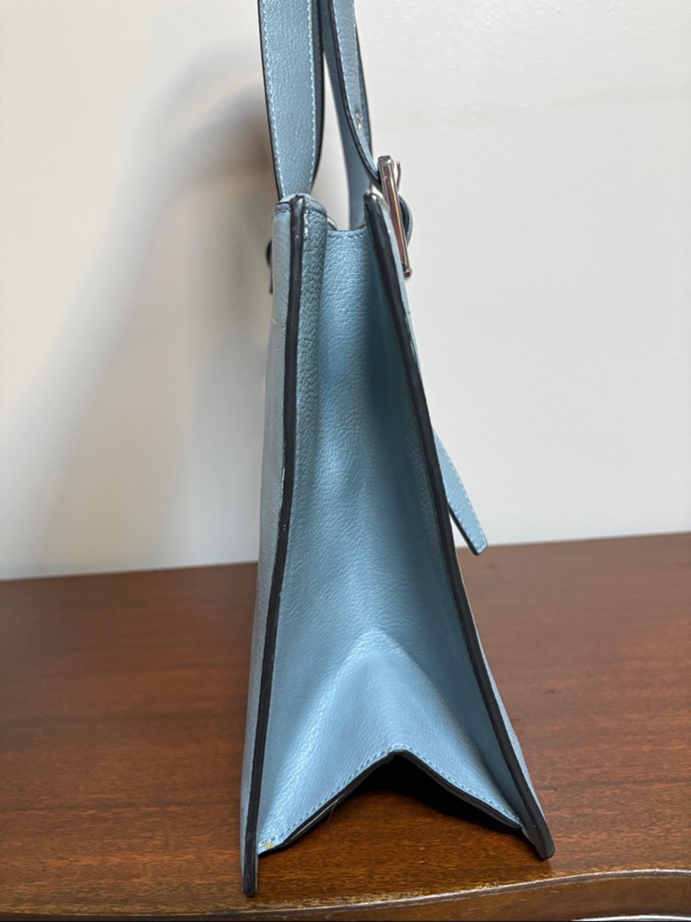 Calvin Klein commuter tote powder blue. - Picture 6 of 16